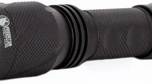 PREDATOR TAC THE LABORER LED - FLASHLIGHT 890 LUMENS WHITE